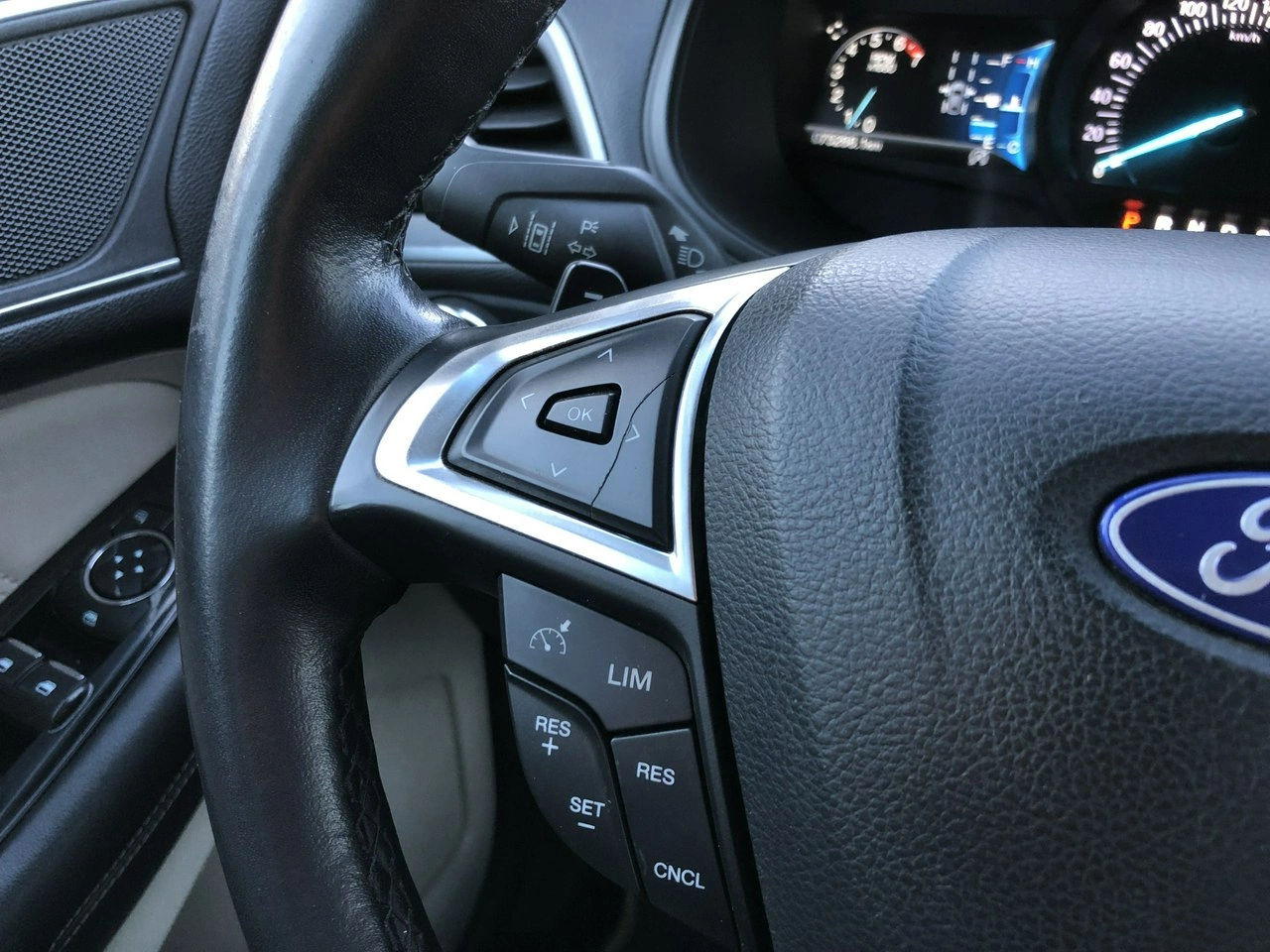 Ford Edge - Zdjęcie 41