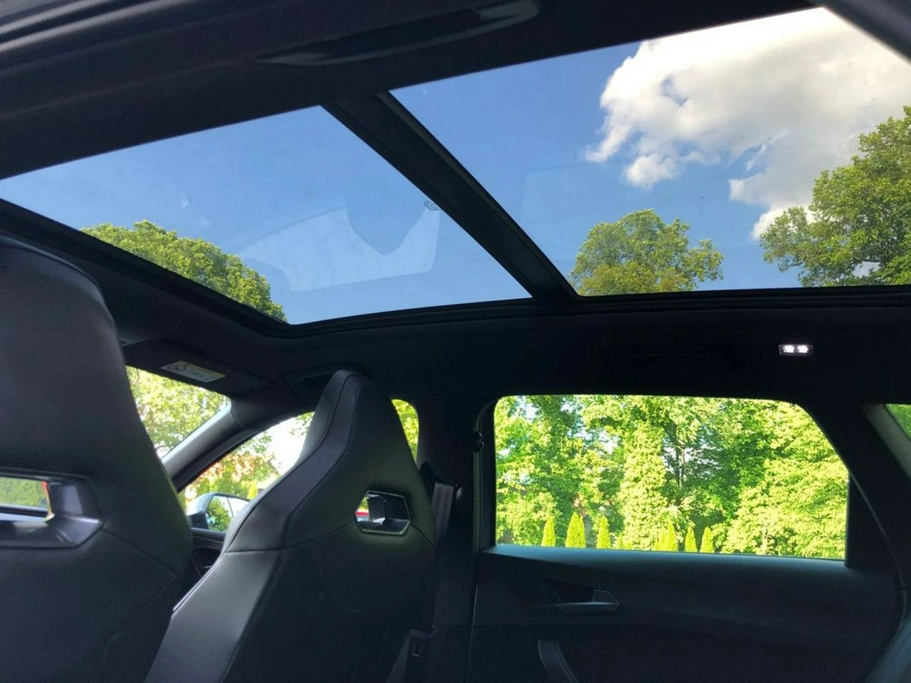 Cupra Leon Sportstourer - Zdjęcie 11