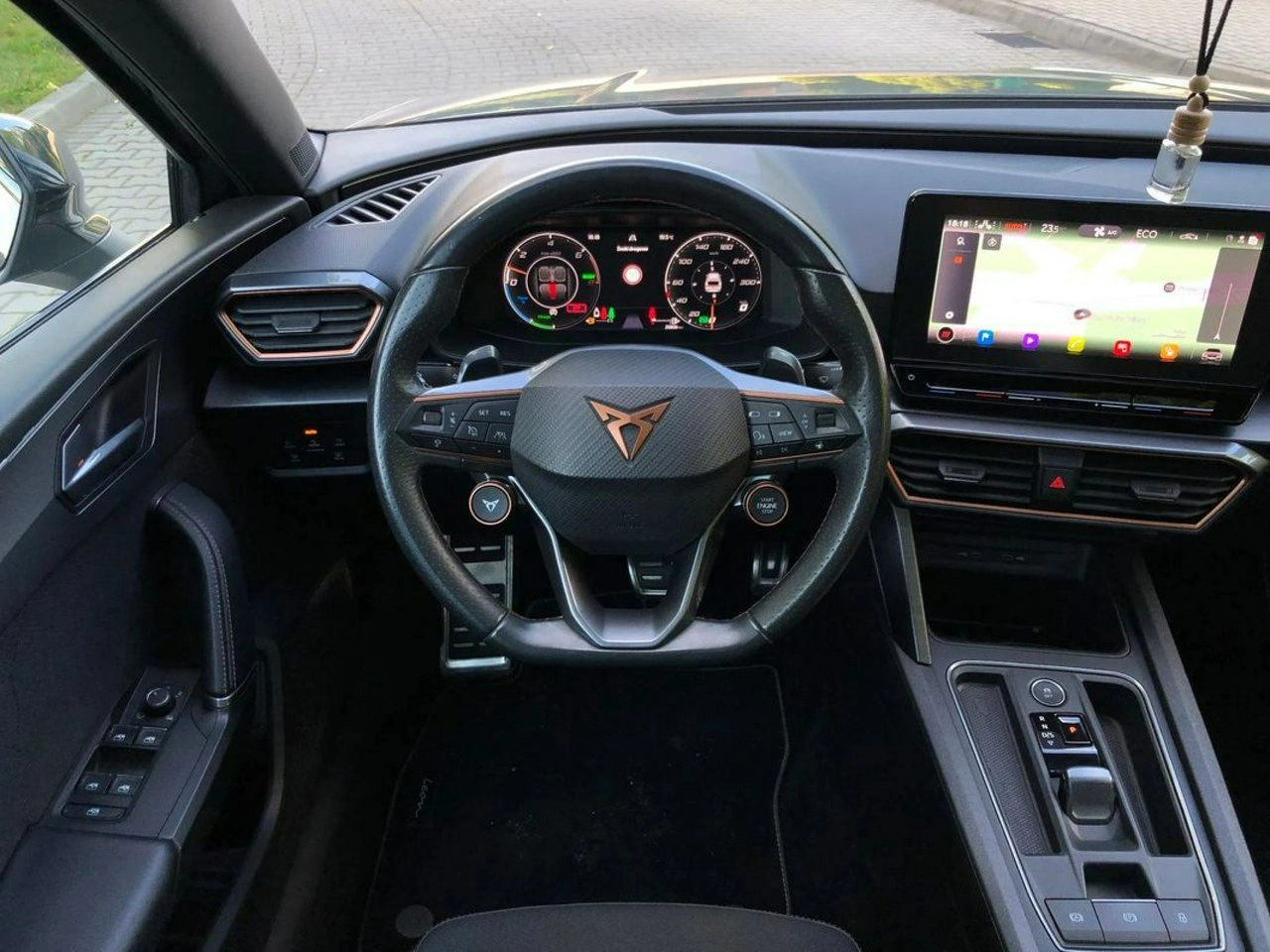 Cupra Leon Sportstourer - Zdjęcie 13