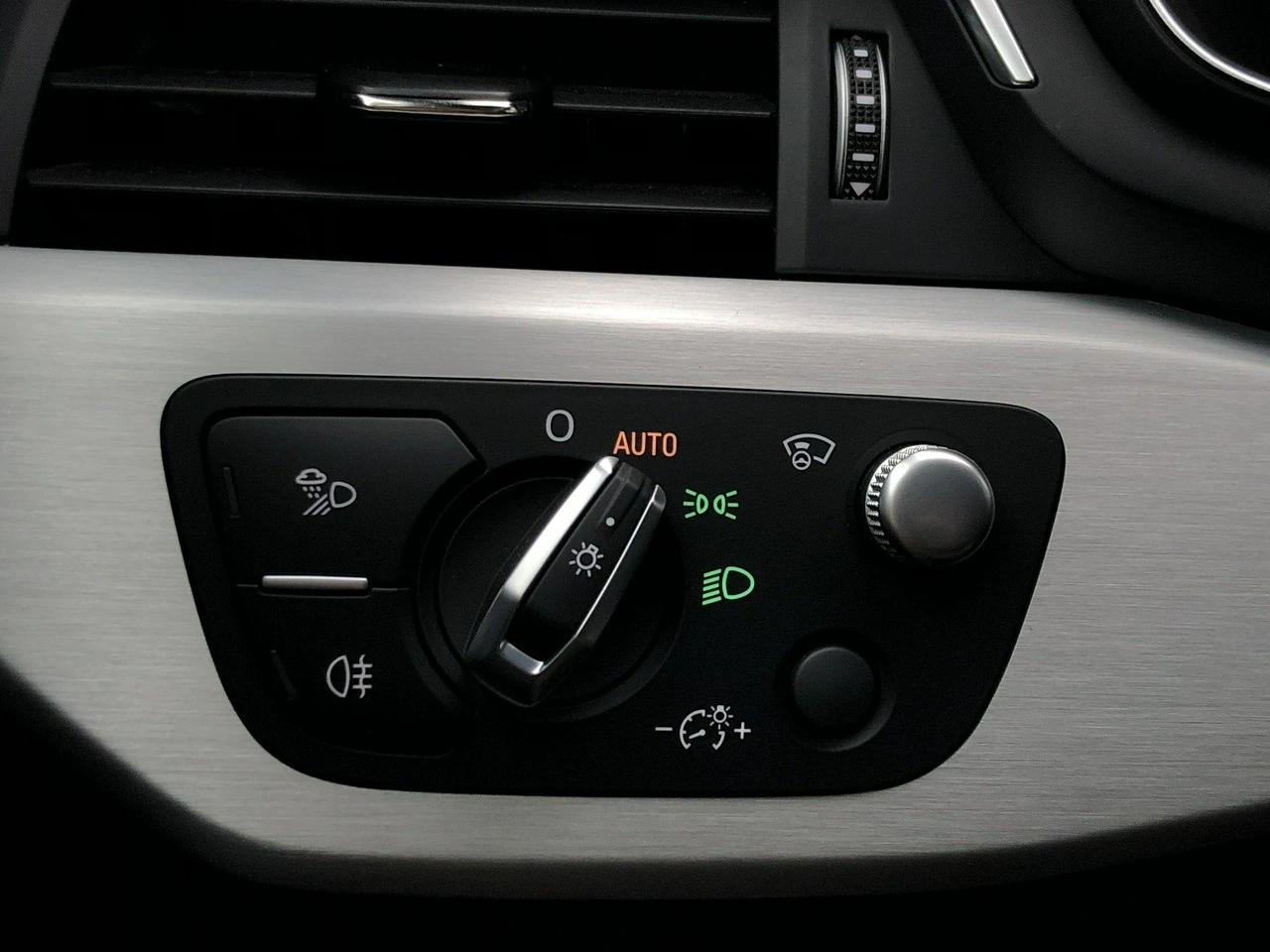 Audi A4 - Zdjęcie 45