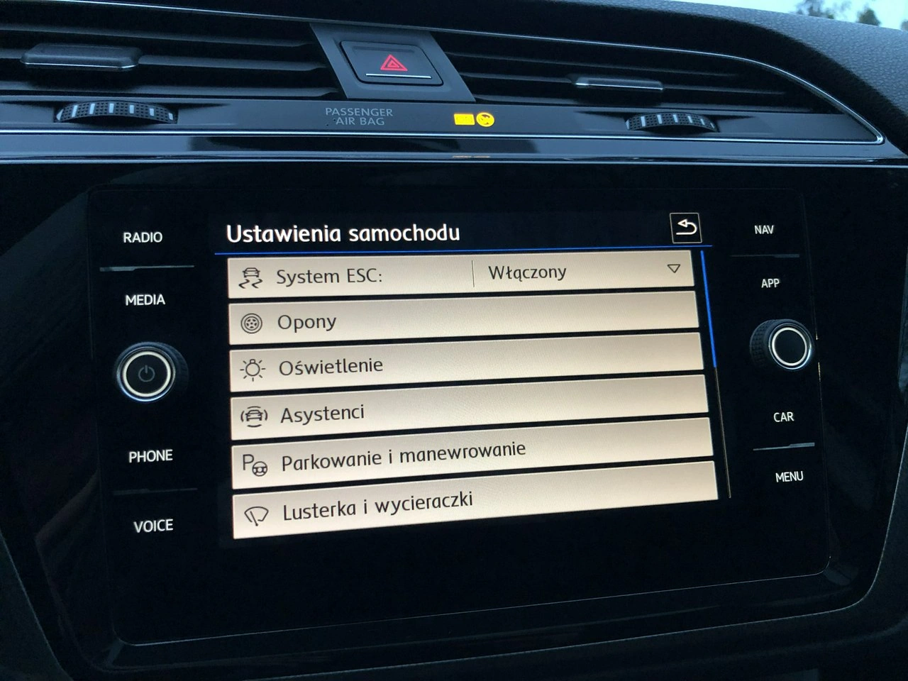 Volkswagen Touran - Zdjęcie 18