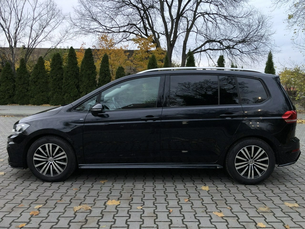 Volkswagen Touran - Zdjęcie 1