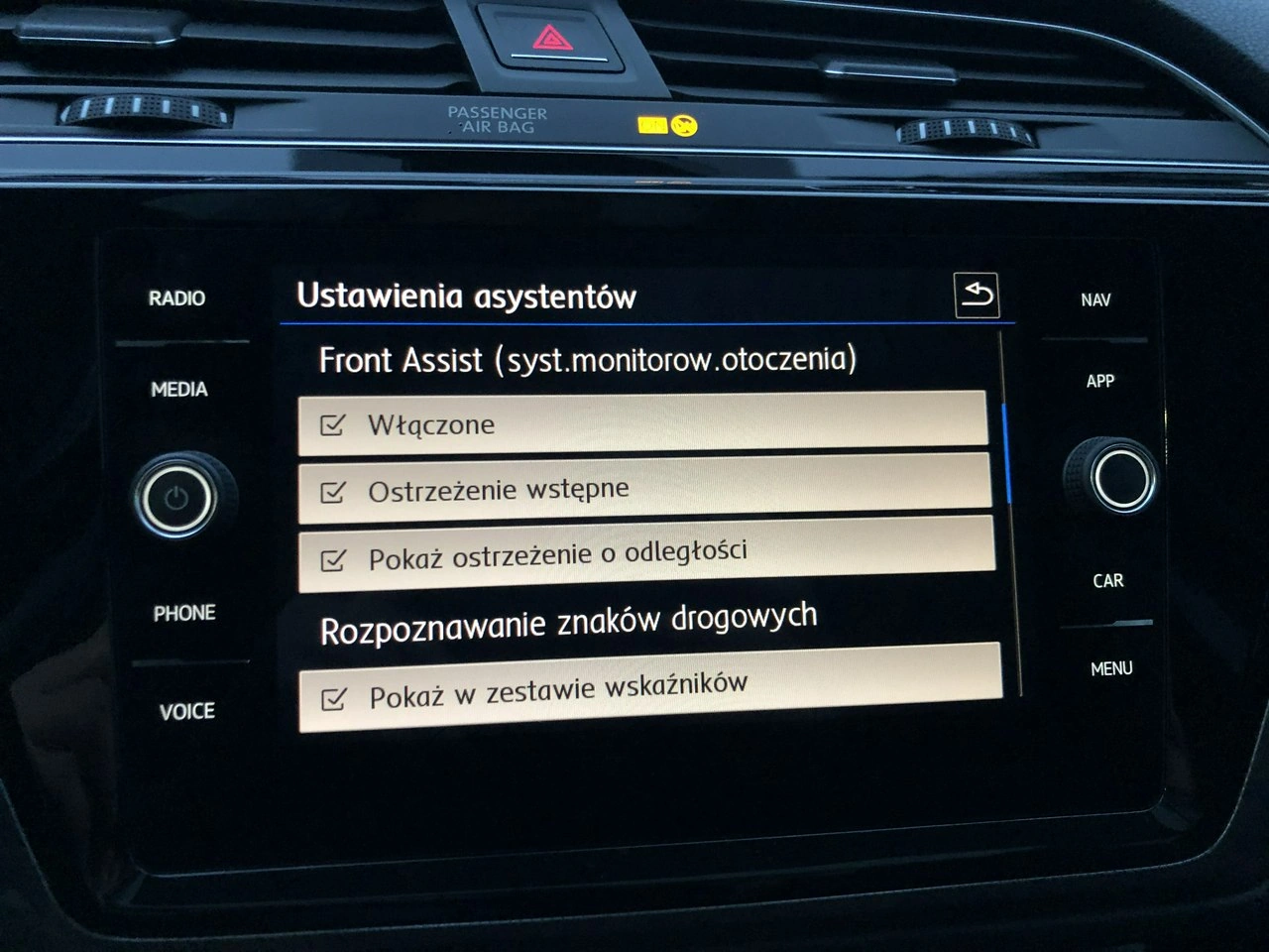 Volkswagen Touran - Zdjęcie 22