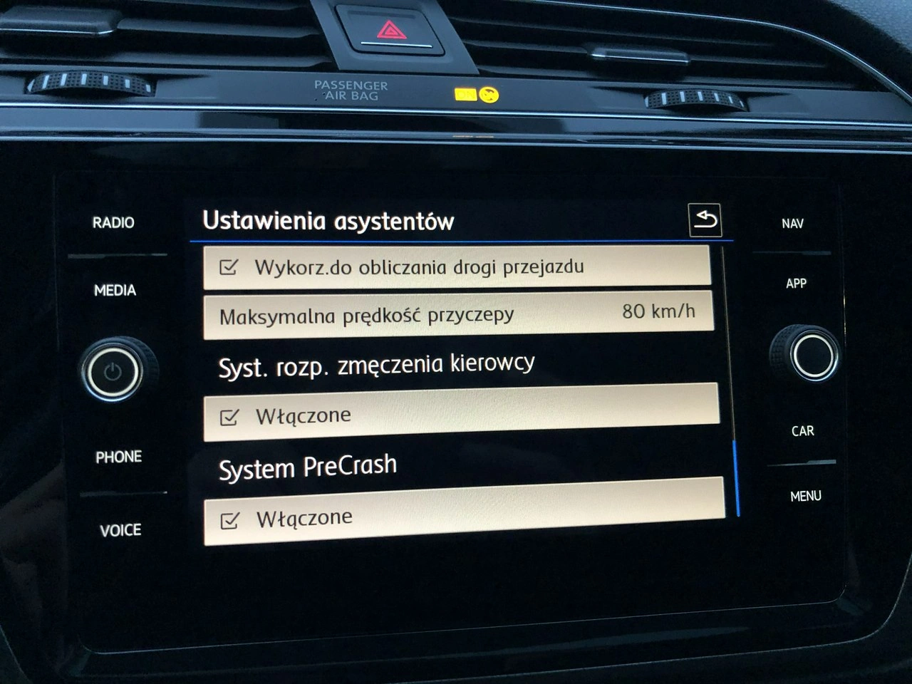 Volkswagen Touran - Zdjęcie 25