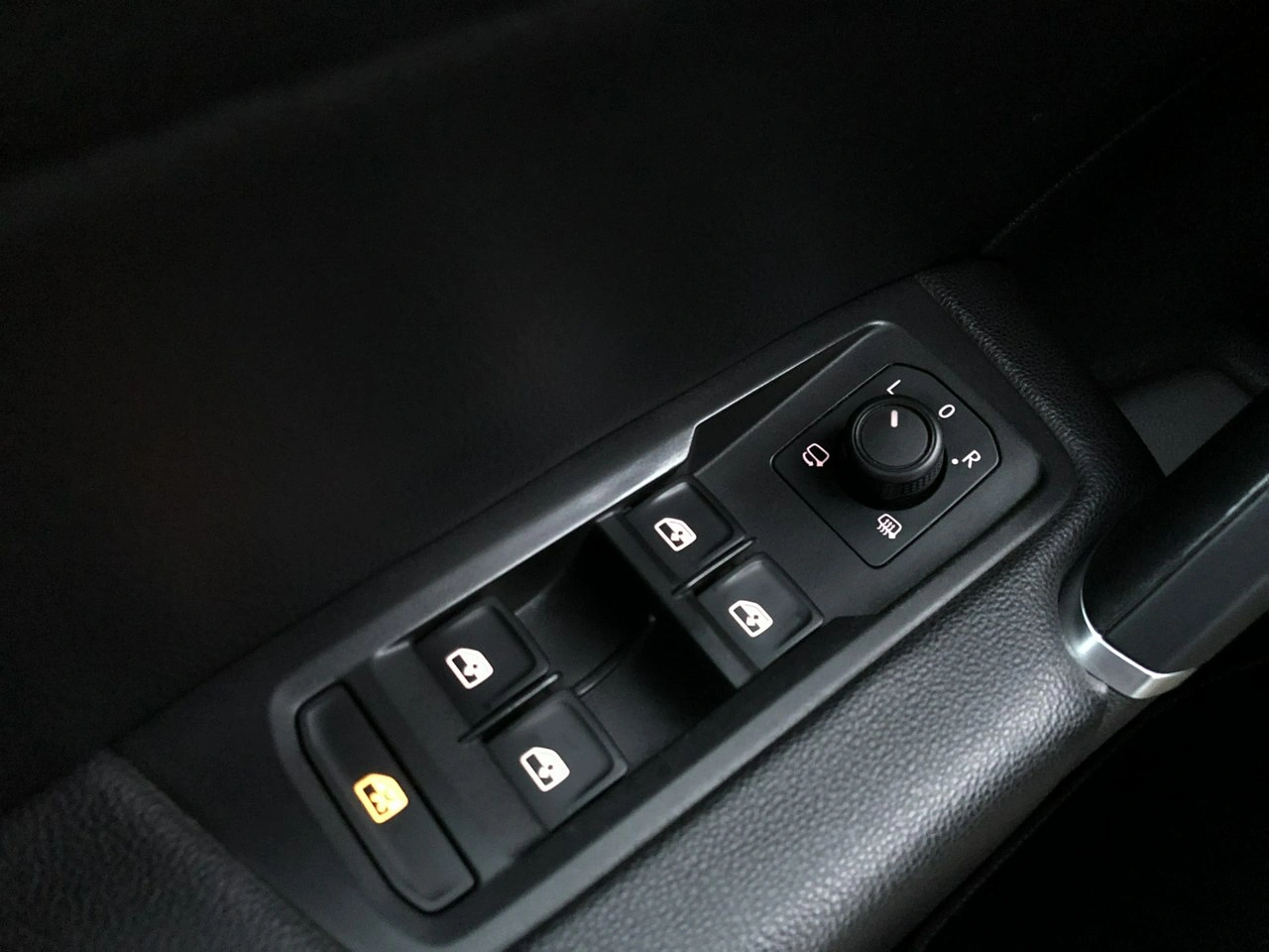 Volkswagen Touran - Zdjęcie 38