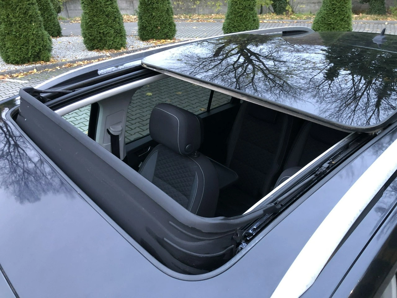 Volkswagen Touran - Zdjęcie 43