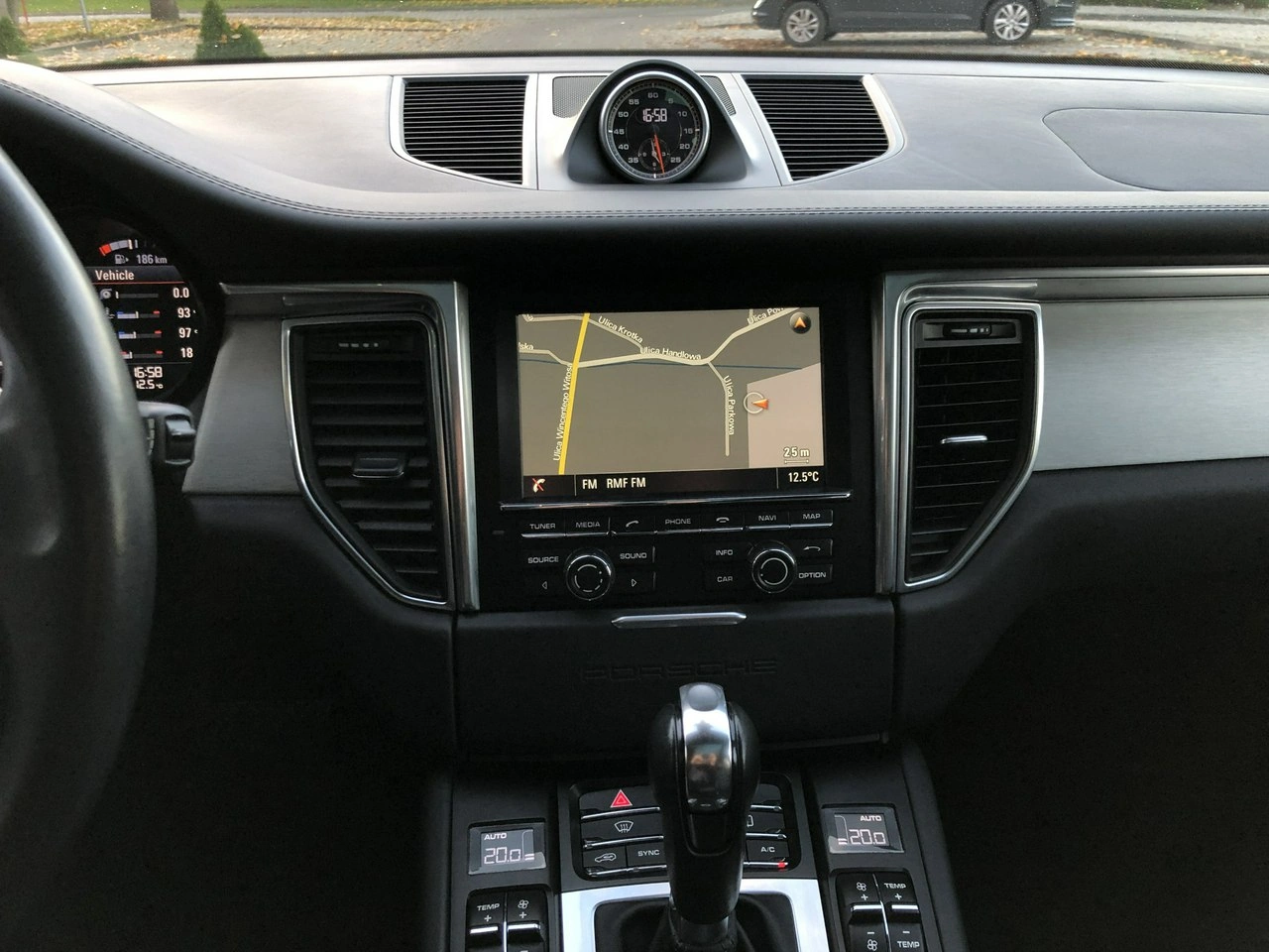 Porsche Macan - Zdjęcie 19