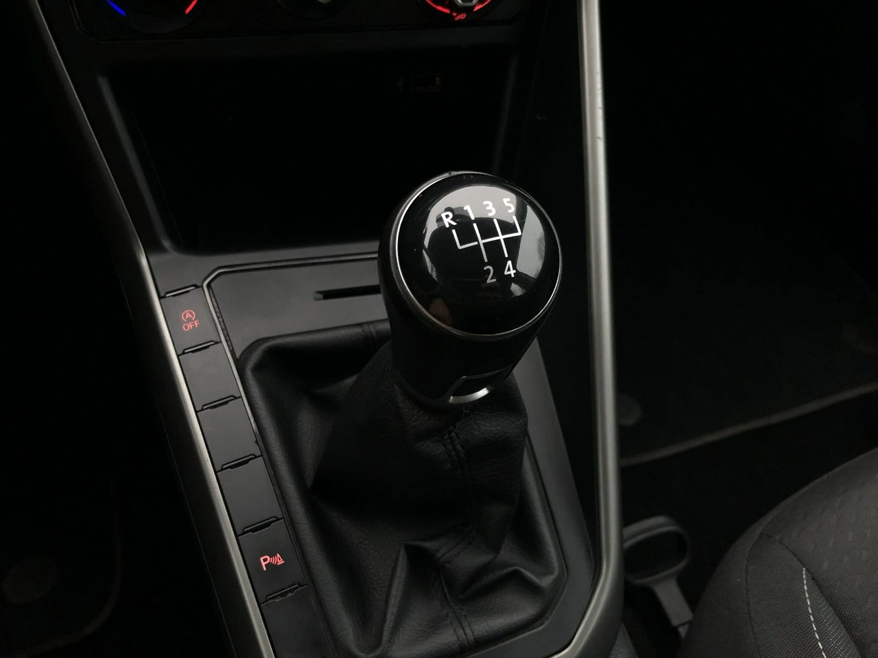 Volkswagen Polo - Zdjęcie 32