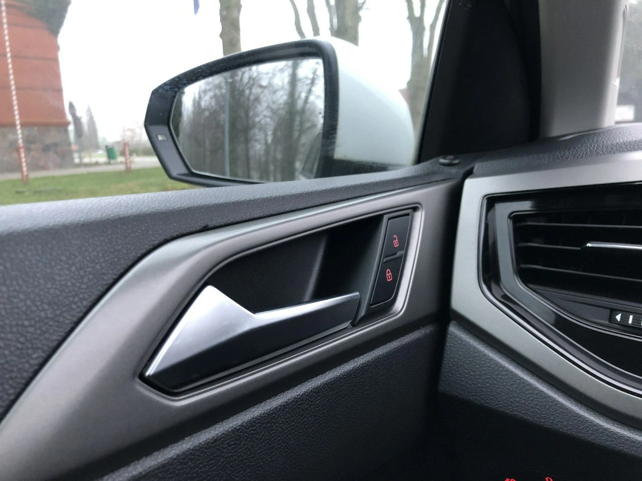 Volkswagen Polo - Zdjęcie 39