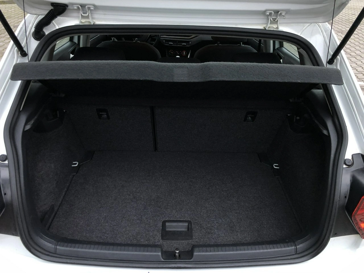 Volkswagen Polo - Zdjęcie 45