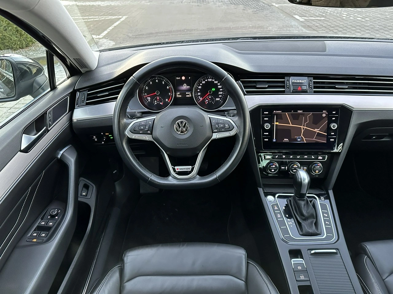 Volkswagen Passat - Zdjęcie 16