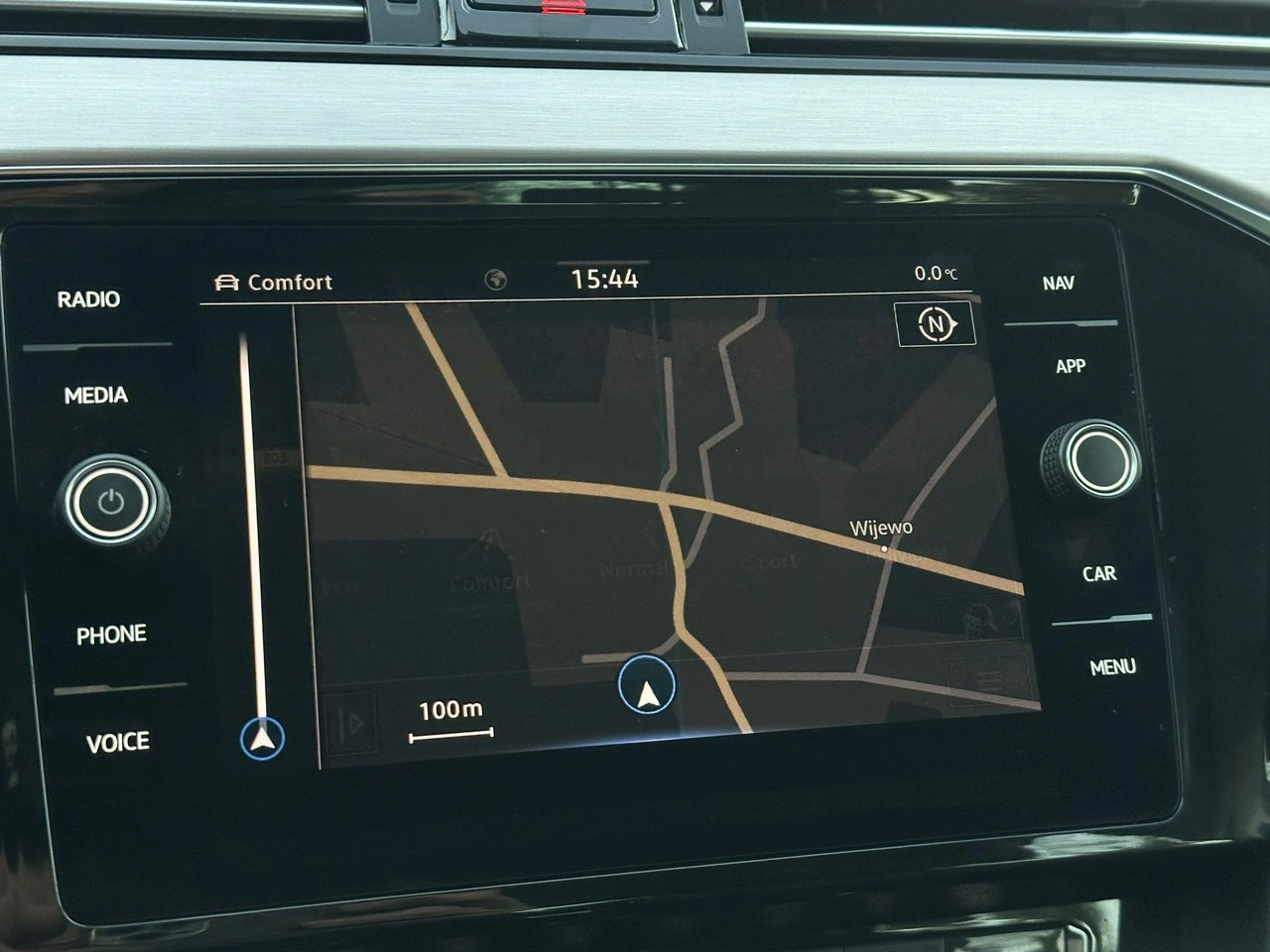 Volkswagen Passat - Zdjęcie 22