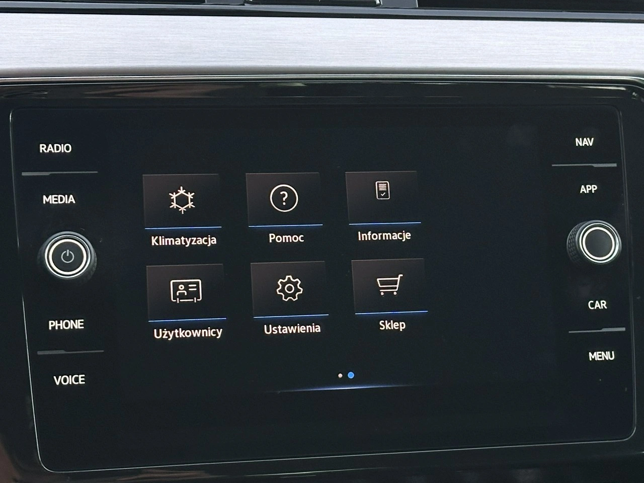 Volkswagen Passat - Zdjęcie 28