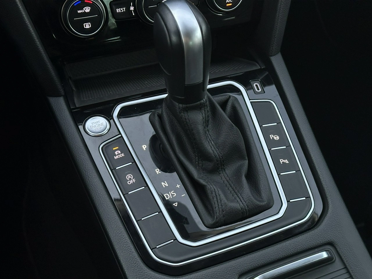 Volkswagen Passat - Zdjęcie 43