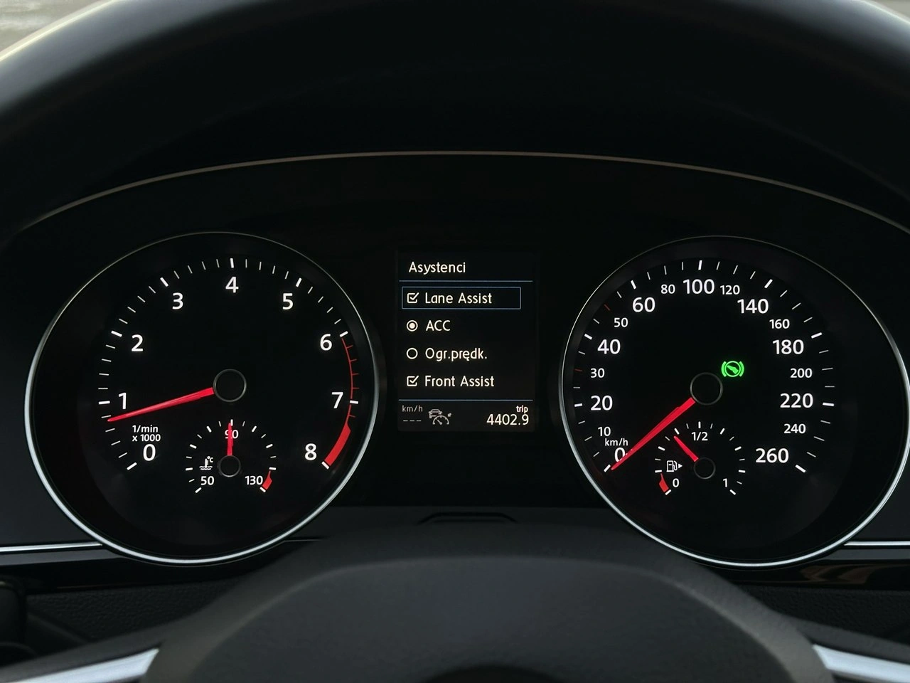 Volkswagen Passat - Zdjęcie 51