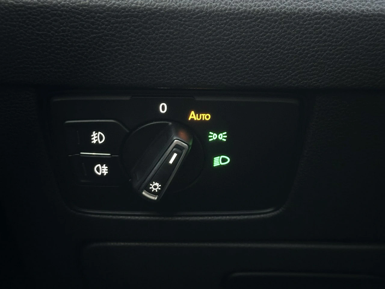 Volkswagen Passat - Zdjęcie 53