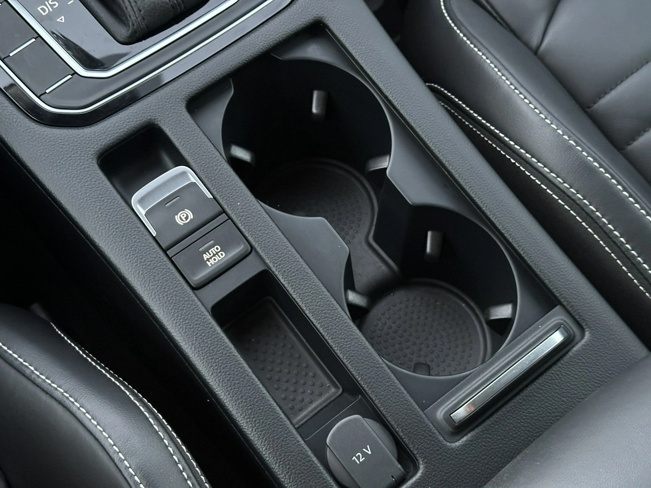 Volkswagen Passat - Zdjęcie 56