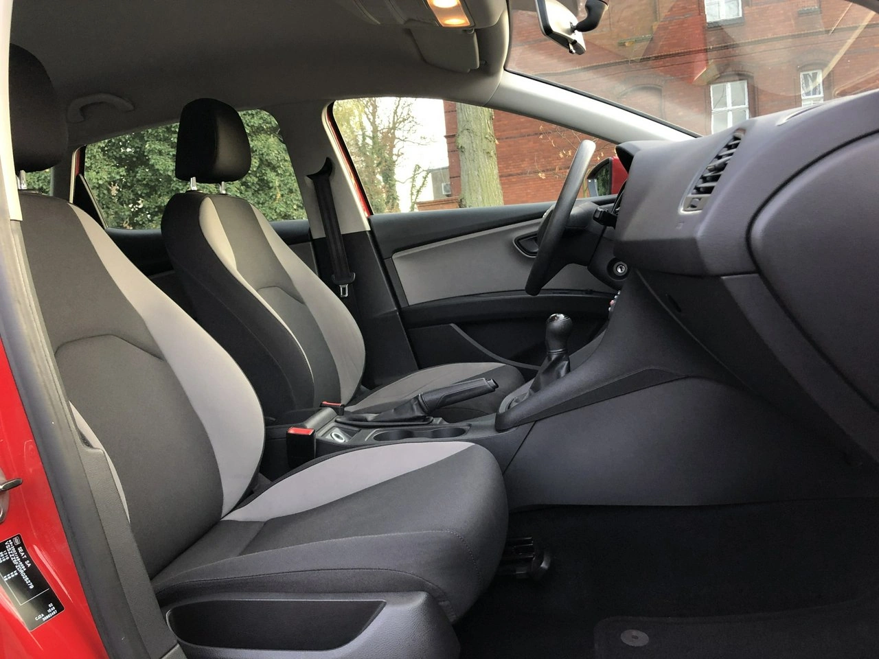 Seat Leon - Zdjęcie 9