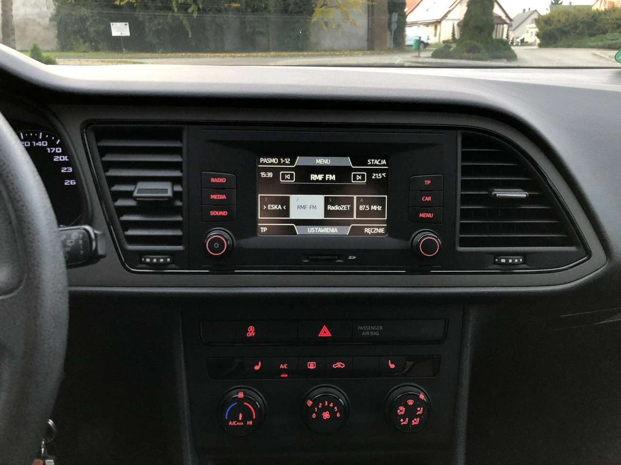 Seat Leon - Zdjęcie 19