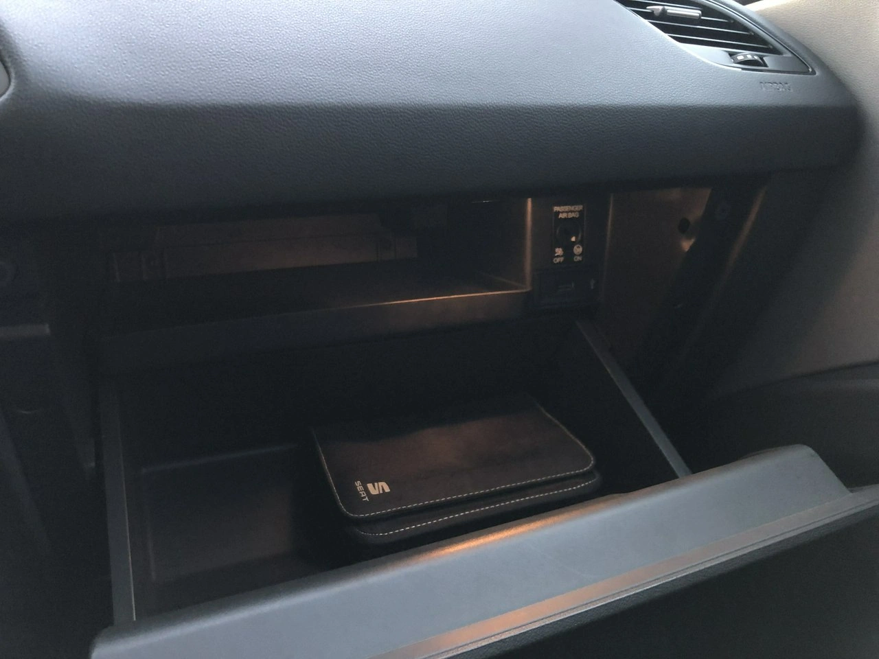 Seat Leon - Zdjęcie 28