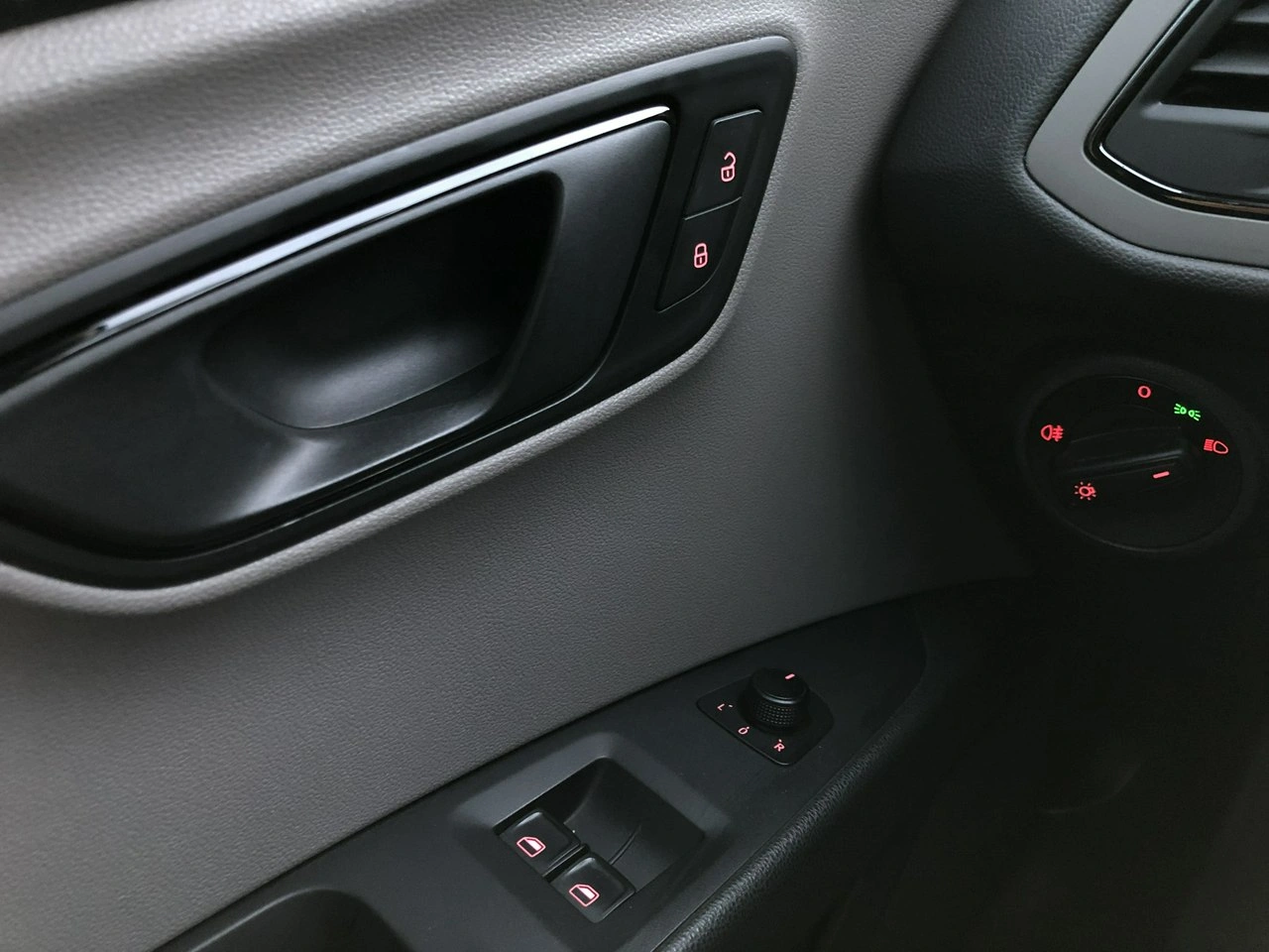 Seat Leon - Zdjęcie 30