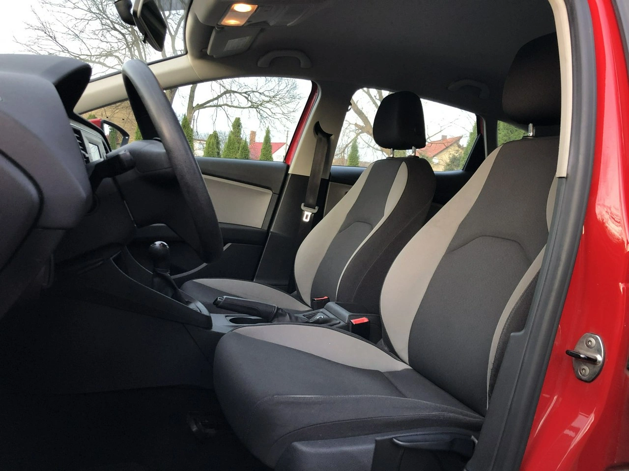 Seat Leon - Zdjęcie 7