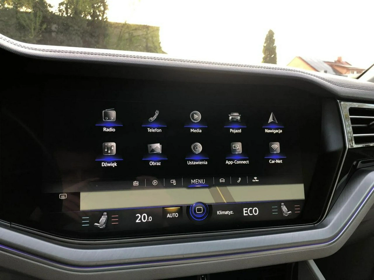 Volkswagen Touareg - Zdjęcie 18