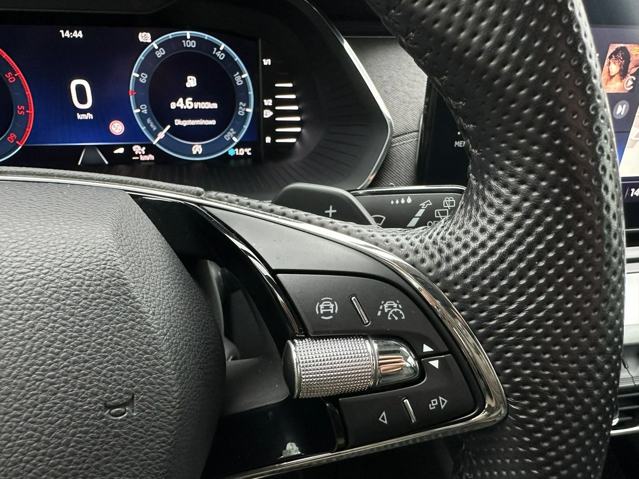 Skoda Octavia - Zdjęcie 48