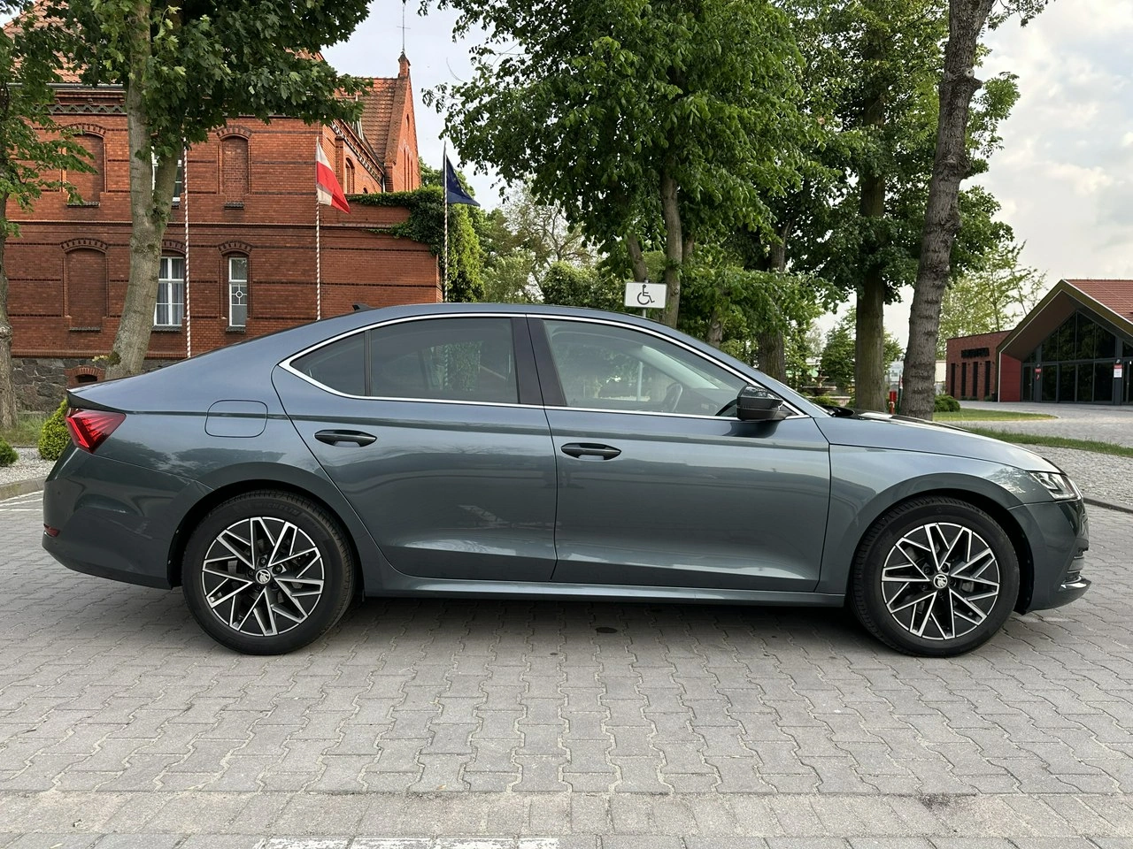 Skoda Octavia - Zdjęcie 4