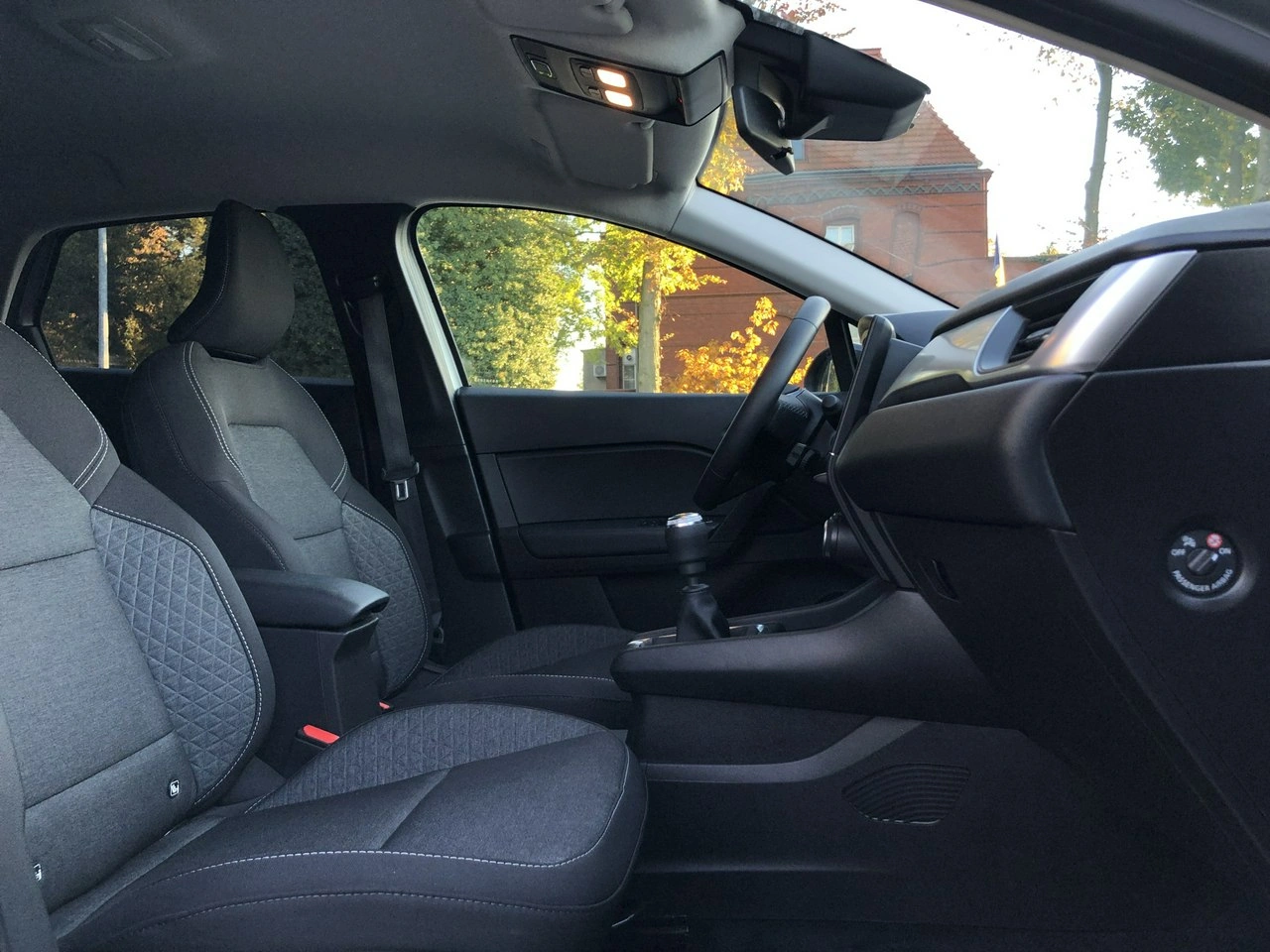 Renault Captur - Zdjęcie 9