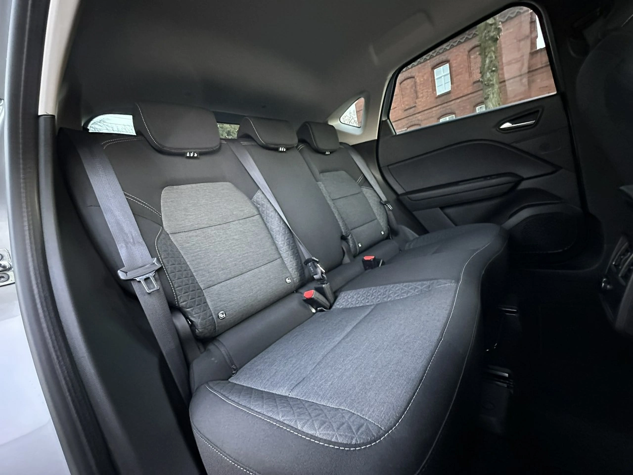 Renault Captur - Zdjęcie 9