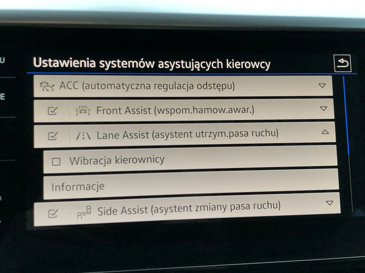 Volkswagen Arteon - Zdjęcie 33