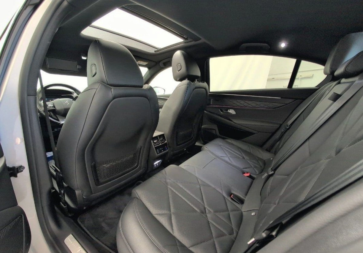 DS Automobiles DS 9 - Zdjęcie 10