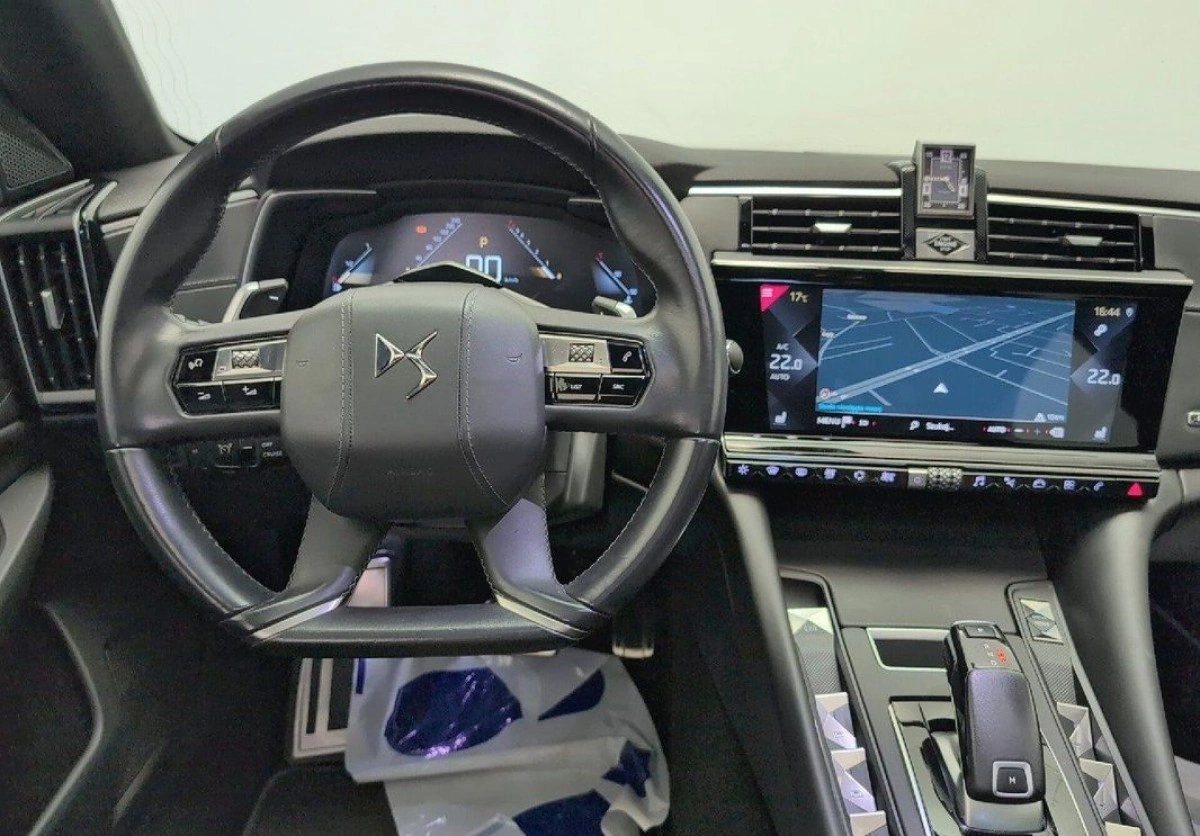 DS Automobiles DS 9 - Zdjęcie 11