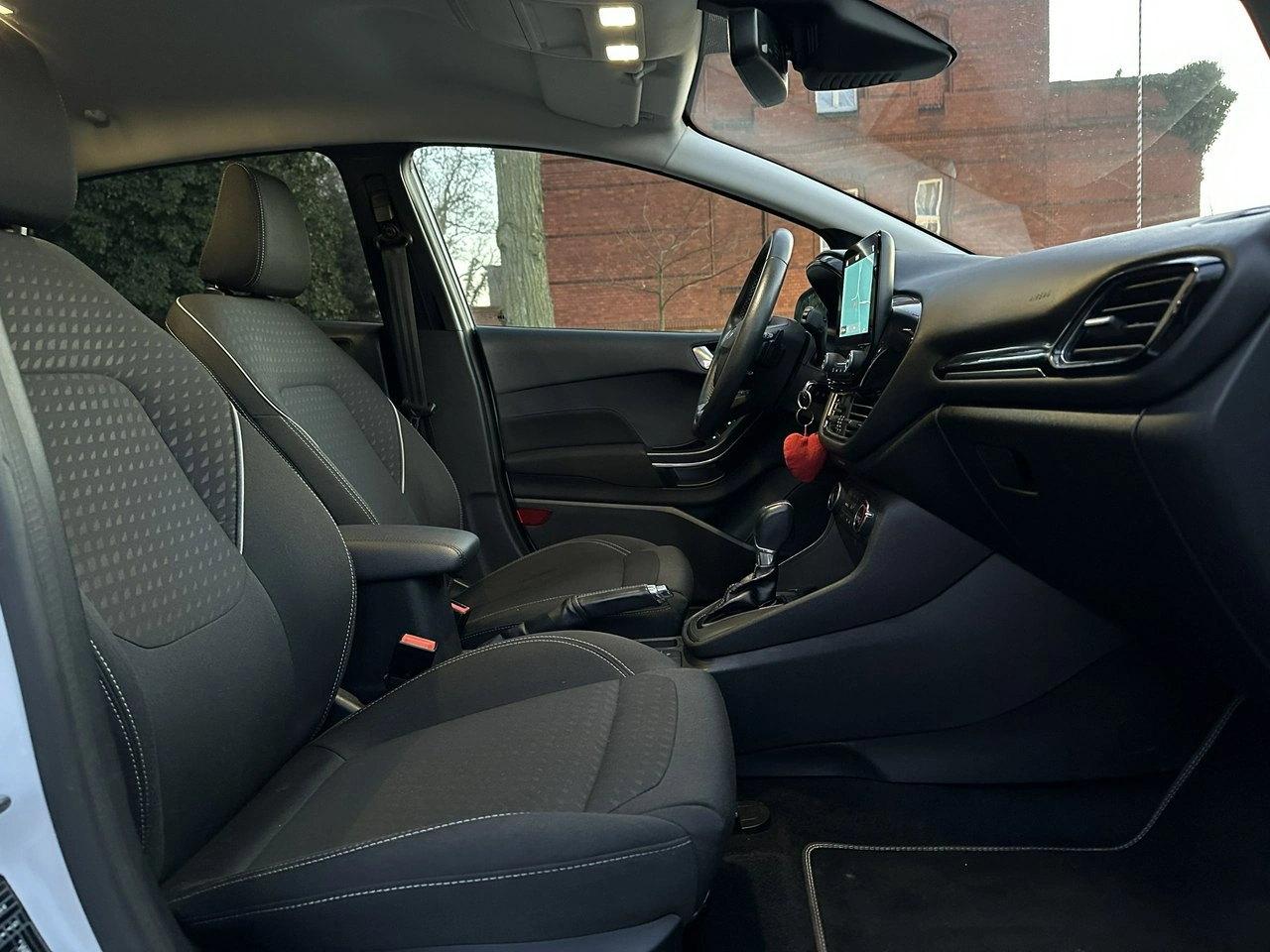 Ford Fiesta - Zdjęcie 8