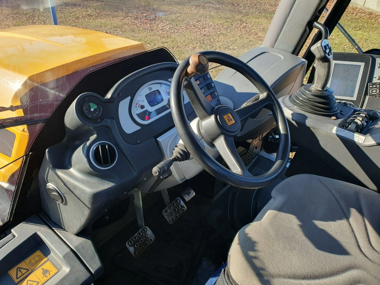 JCB Fastrac 3230 - Zdjęcie 14