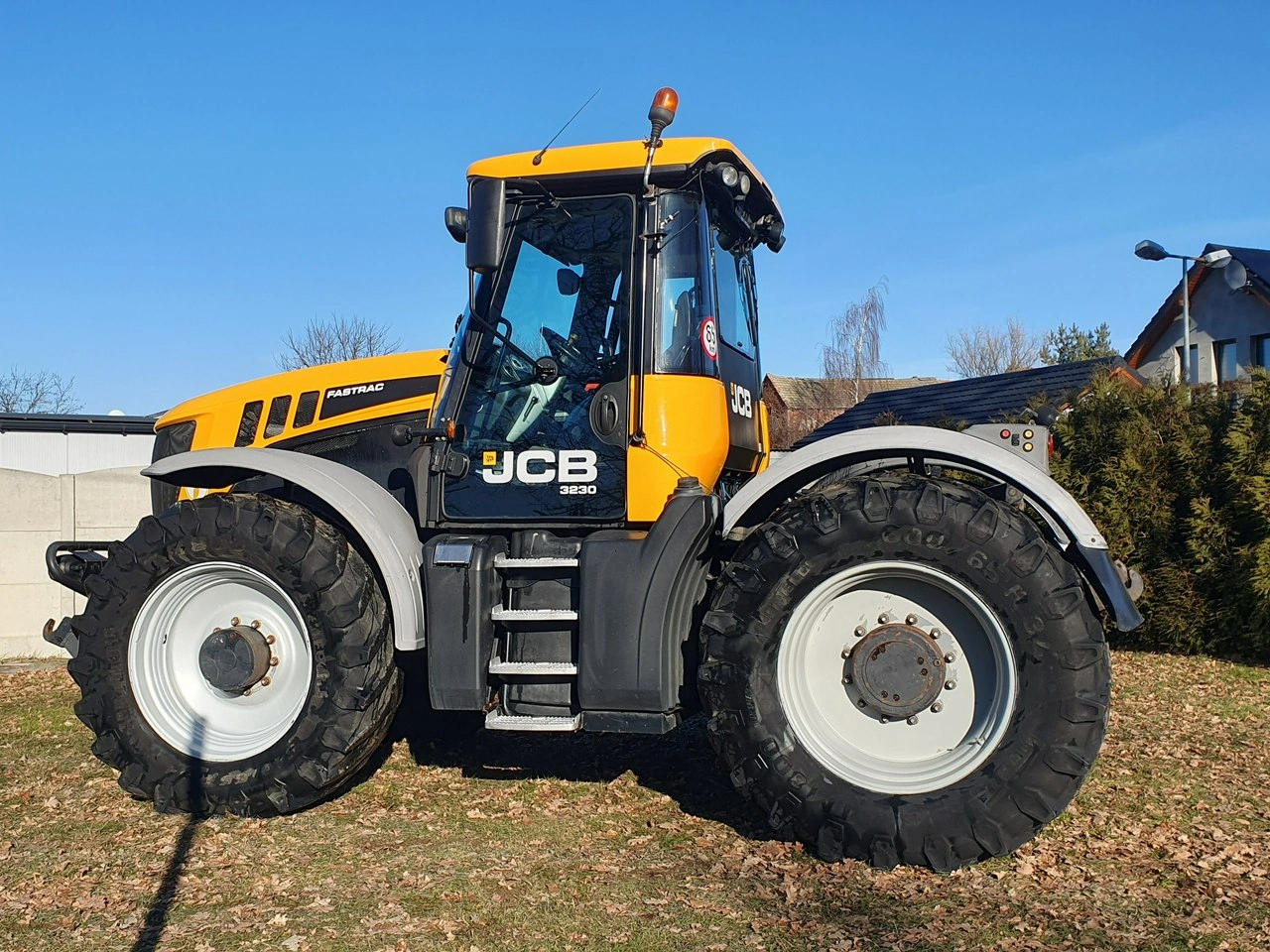 JCB Fastrac 3230 - Zdjęcie 2
