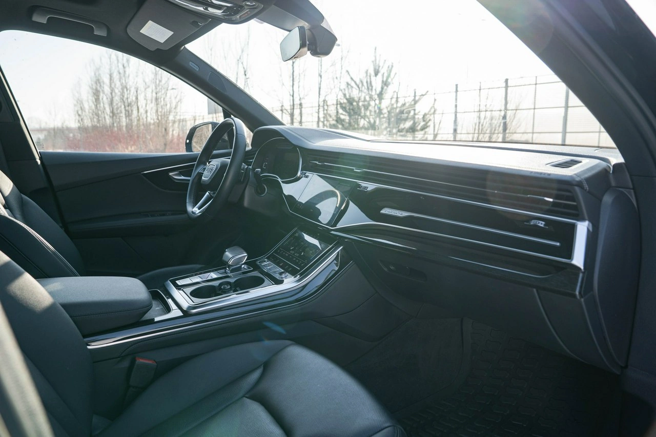 Audi Q7 - Zdjęcie 17