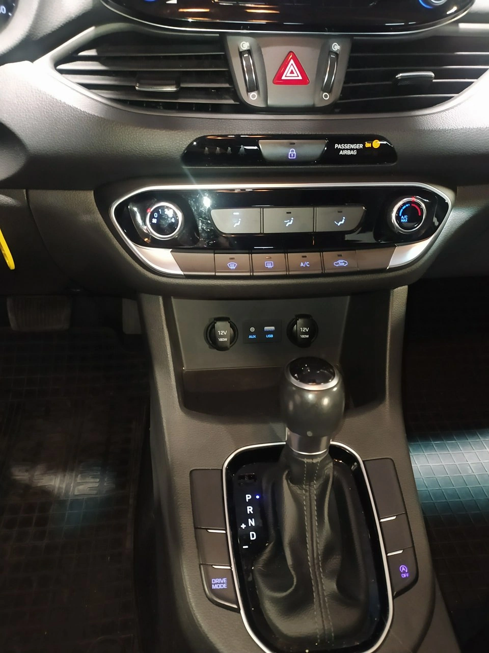 Hyundai i30 - Zdjęcie 11