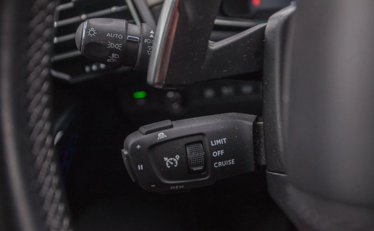 DS Automobiles DS 7 Crossback - Zdjęcie 15