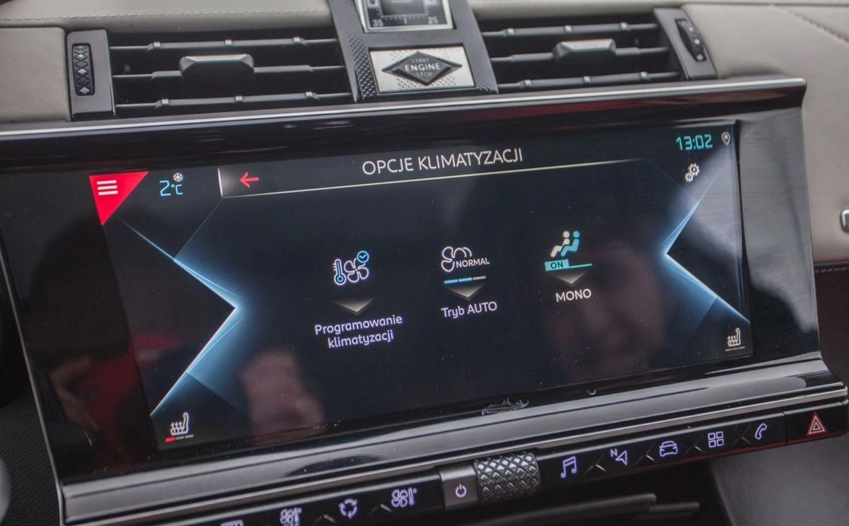 DS Automobiles DS 7 Crossback - Zdjęcie 16