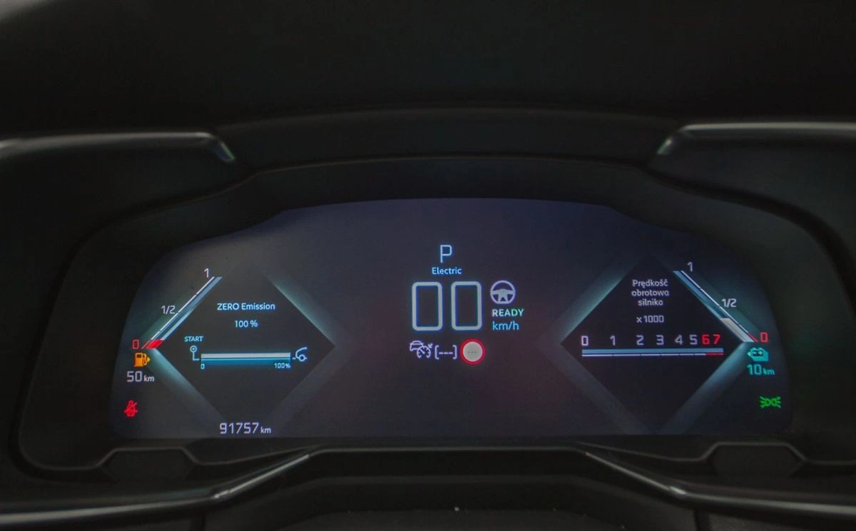 DS Automobiles DS 7 Crossback - Zdjęcie 23