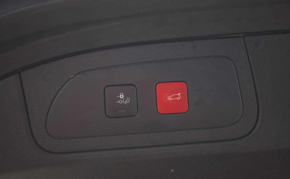 DS Automobiles DS 7 Crossback - Zdjęcie 29