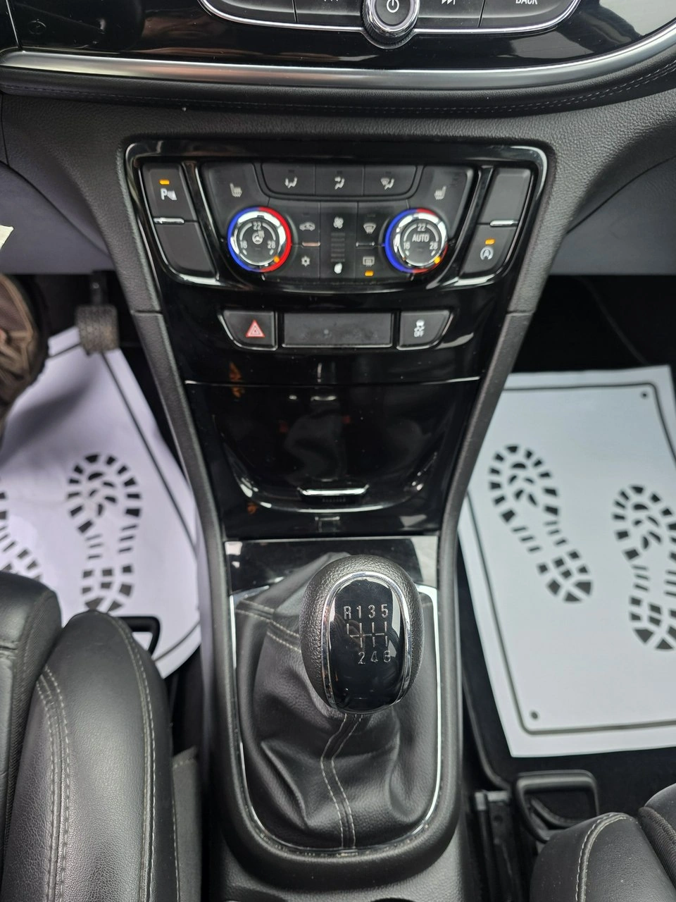 Opel Mokka - Zdjęcie 27