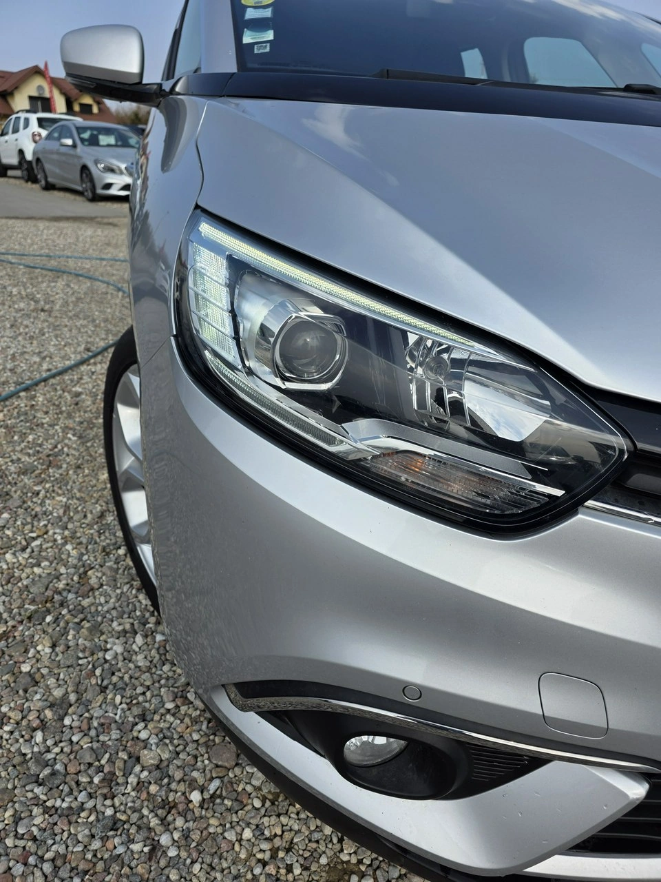 Renault Scenic - Zdjęcie 12