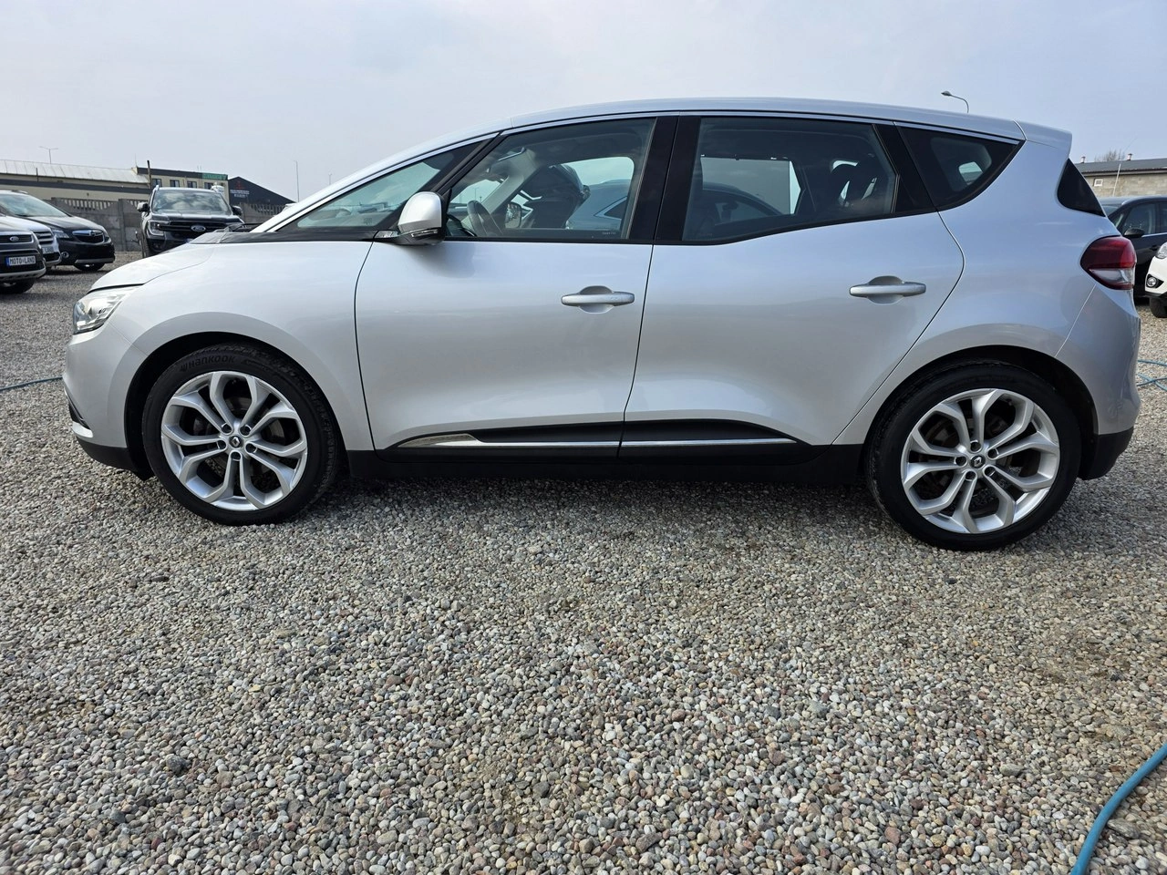 Renault Scenic - Zdjęcie 18