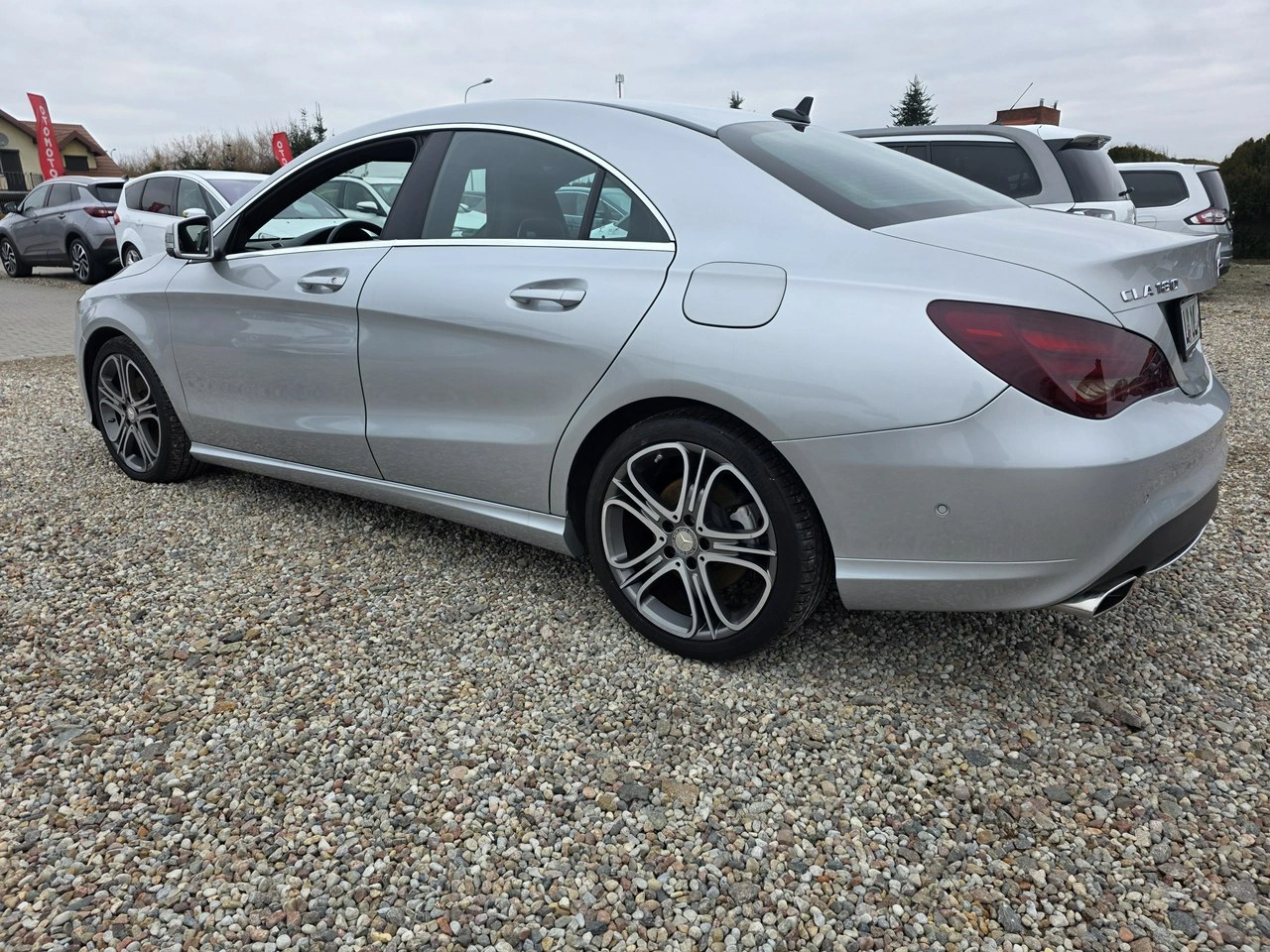 Mercedes CLA 180 - Zdjęcie 9