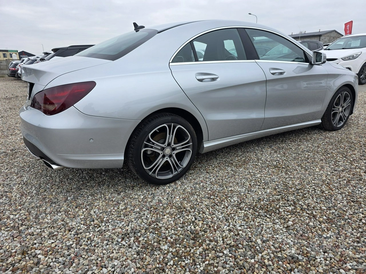 Mercedes CLA 180 - Zdjęcie 14