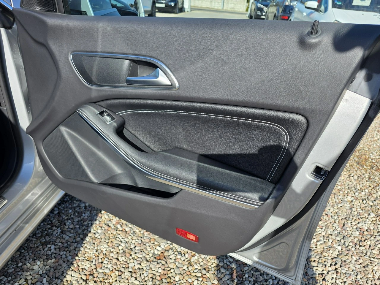 Mercedes CLA 180 - Zdjęcie 18