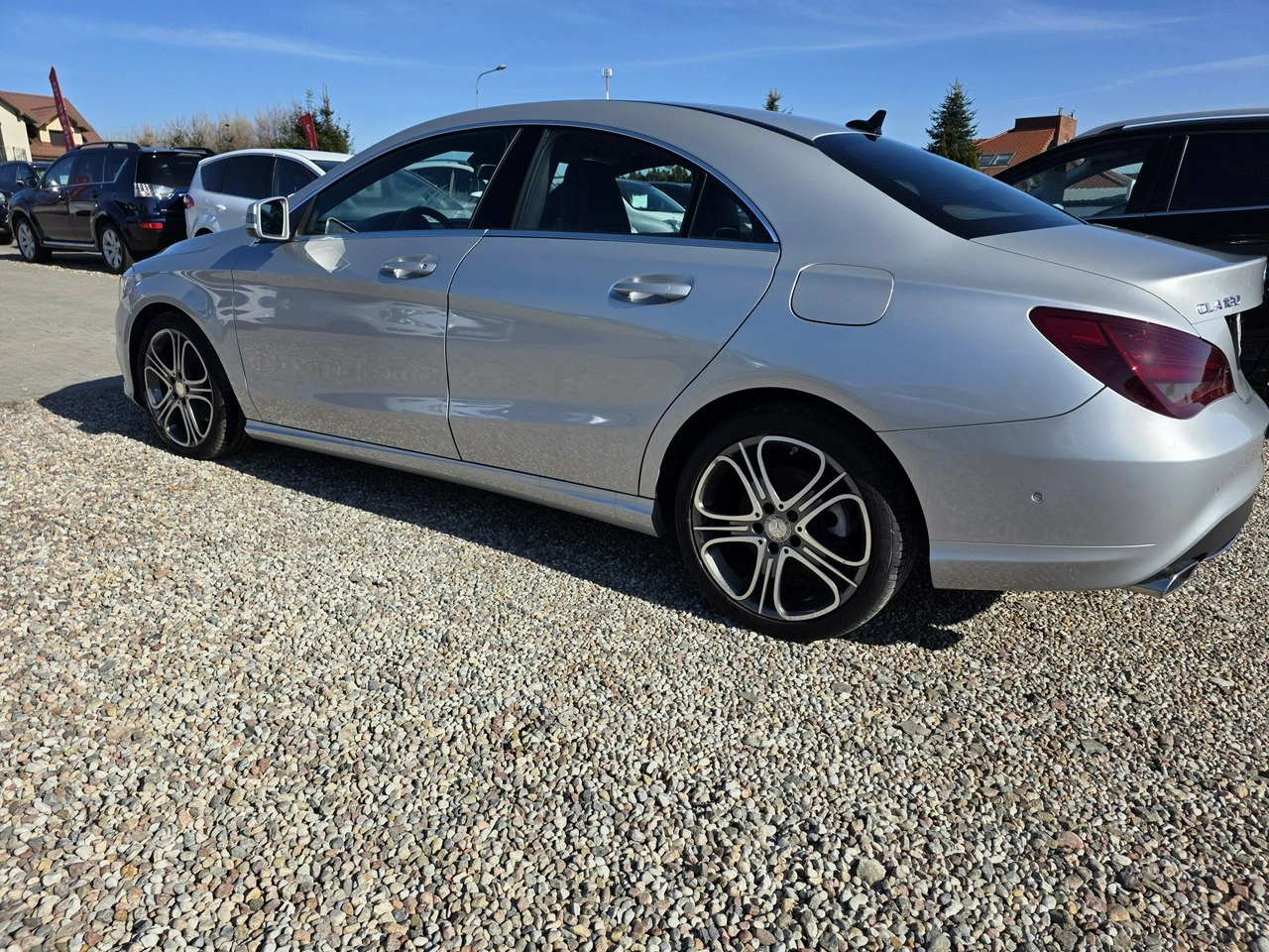 Mercedes CLA 180 - Zdjęcie 8